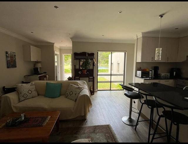 2 BEDROOM TOWNHOUSE FOR SALE IN ELFINDALE